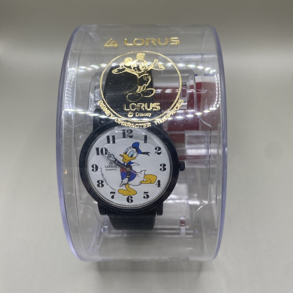 NIB Lorus Walt Disney Mickey & Friends Donald Duck Watch Quartz Leather Band